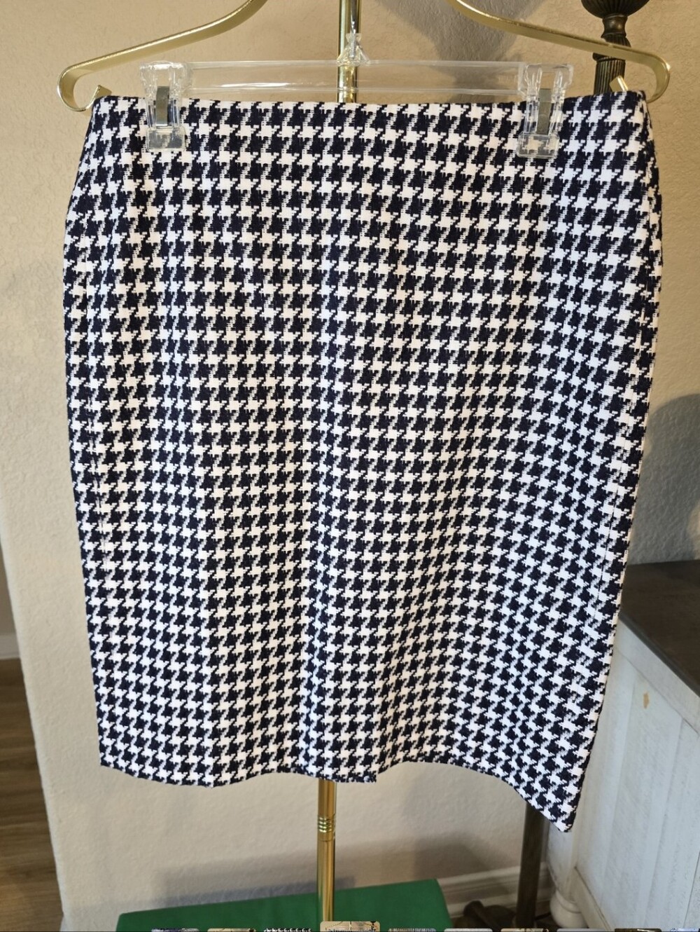 Talbots Navy and White Houndstooth Pencil Skirt